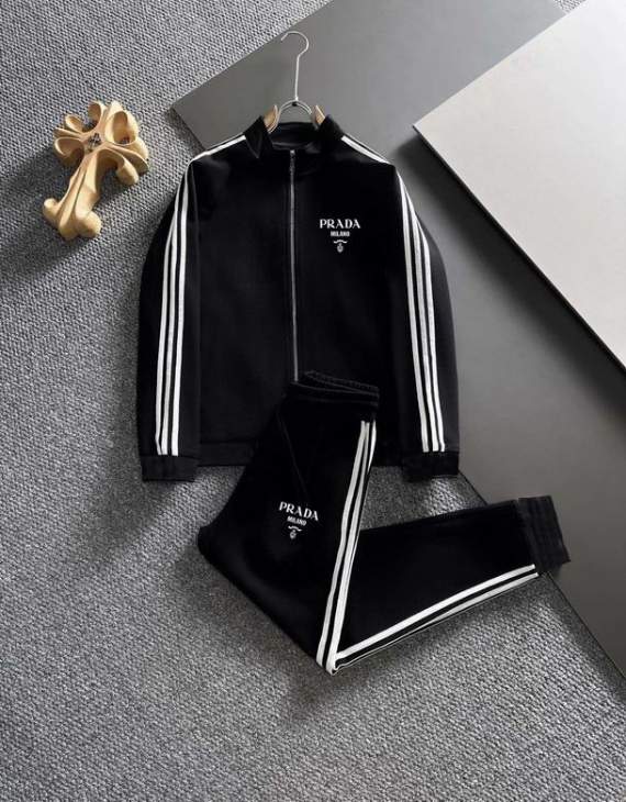 Picture of Prada Sweater Suits _SKUPradaM-3XLkdtn10042027